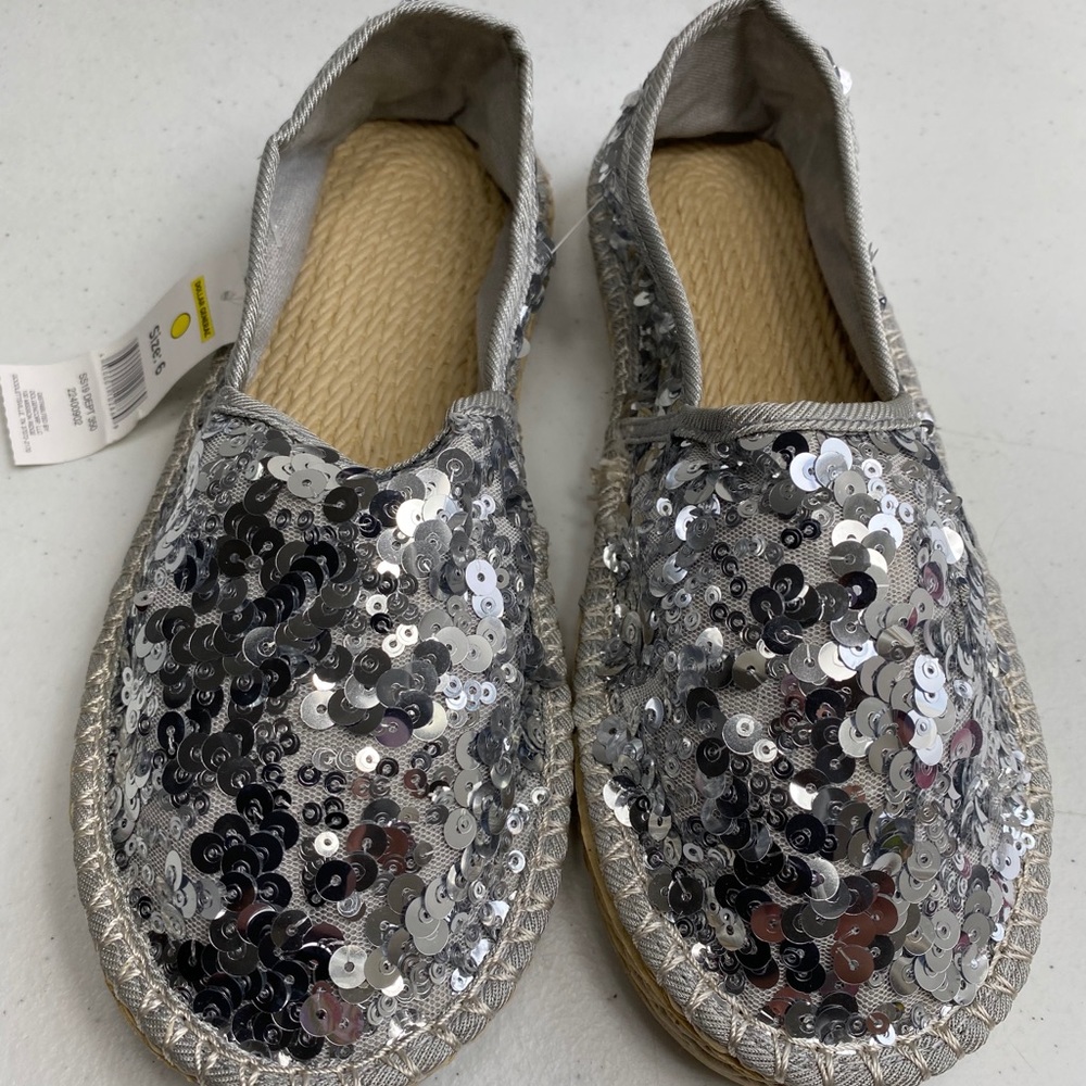 Bobbie Brooke Slip silver Sequins squishy softsole